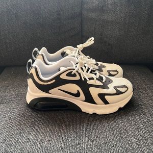 Nike Air Max 200